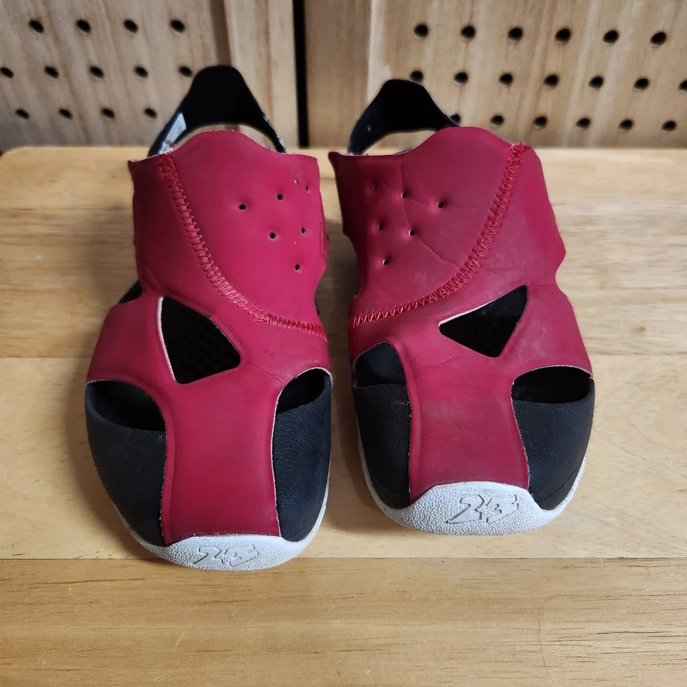 Big Kids Size 3Y Nike Jordan Sandals Flare Gym Red/ Black-white, CI7849 610